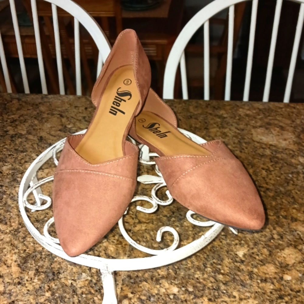 Shein Women's NWOT Tan Flats Size 9